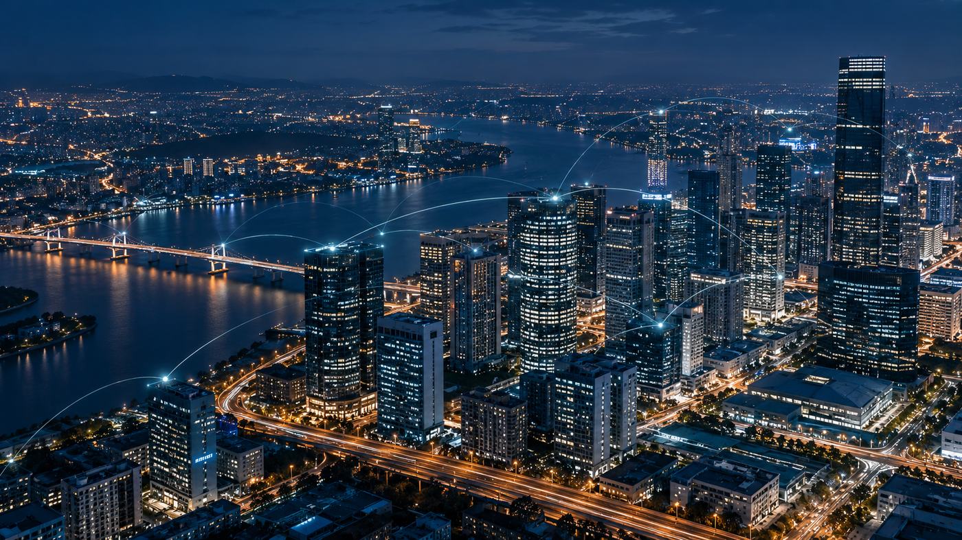 Gece vakti şehir silüeti